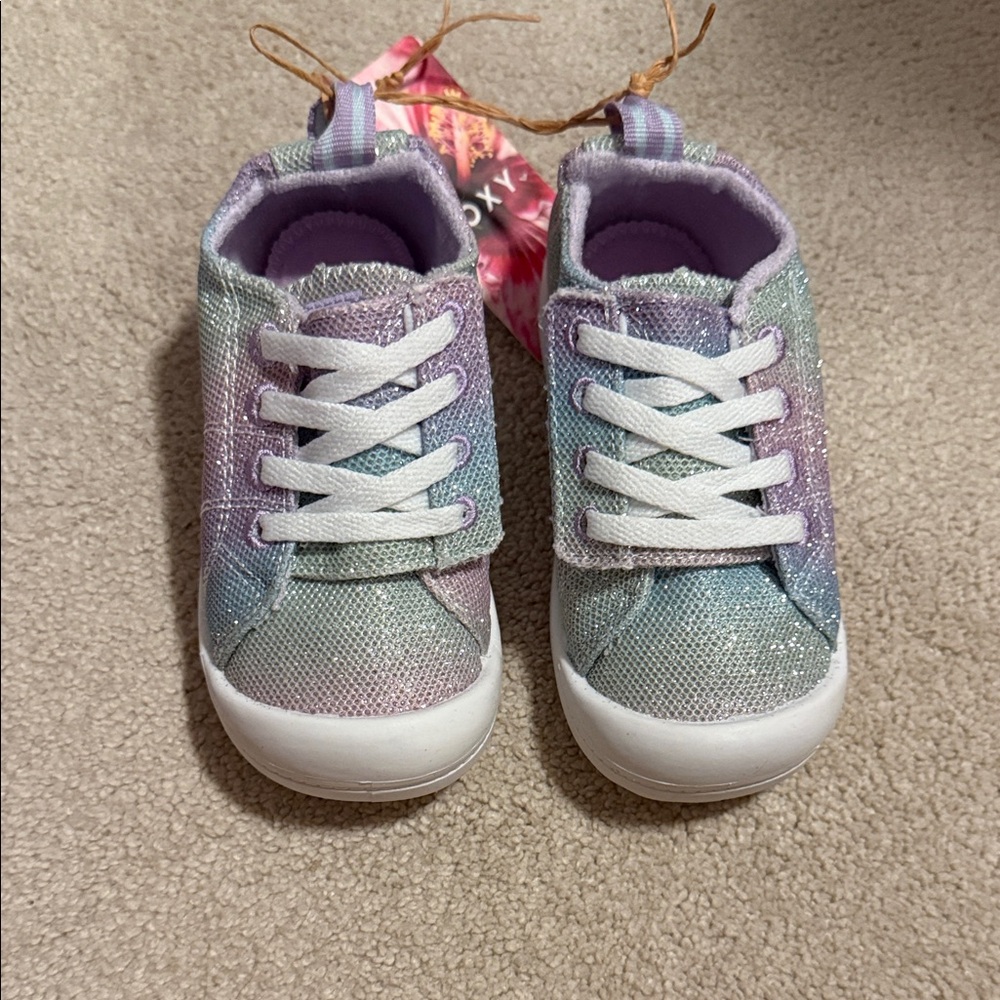 Roxy sneakers